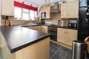 TYLNEY CLOSE- click for photo gallery